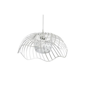 Apportez une touche de légèreté et d'élégance à votre intérieur avec cette magnifique suspension filaire en métal blanc. Son design unique en forme de fleur, délicatement sculptée, crée une ambiance à la fois moderne et poétique. Le cœur de la suspension entoure subtilement l'ampoule, diffusant la lumière dans toute la pièce.