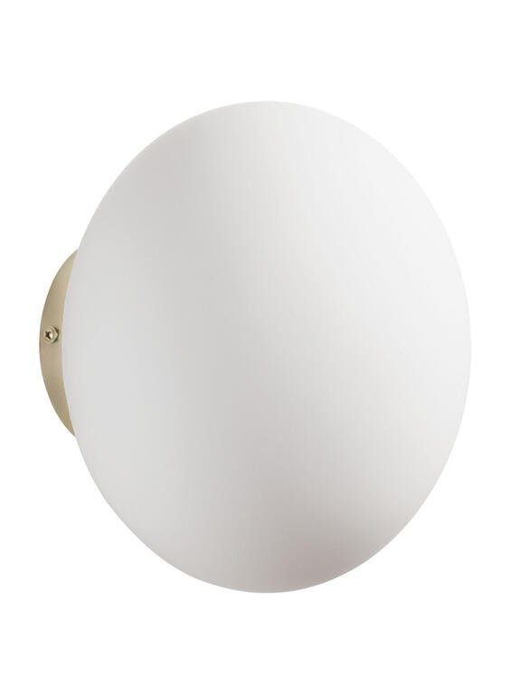 Plafonnier globe en verre opalin blanc et socle en laiton brosse de 22 cm.