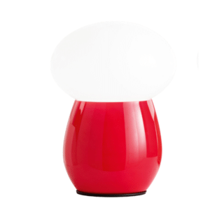 Lampe a poser champignon avec pied rouge brillant et dome en verre opalin blanc.